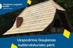 Gaujienas sūkņa namiņam jauns jumts Smiltenes TIC